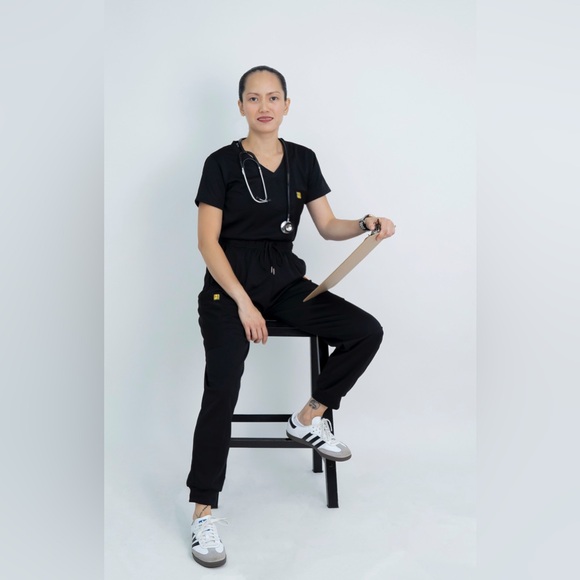 XXS Size Drifit Top and Jogger Scrub Set - Picture 5 of 16